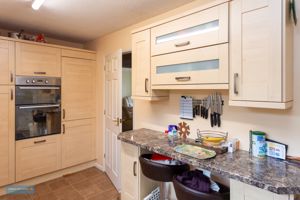 Kitchen- click for photo gallery